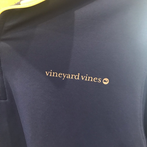 Vineyard Vines 3/4 zip up pullover - Picture 2 of 5
